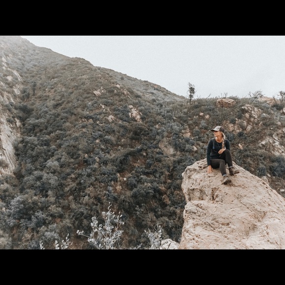 Meet your Posher, Emily - Picture 3 of 3